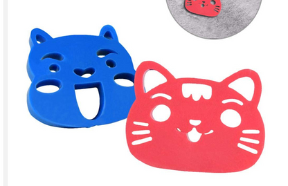 Laundry hair catcher collecting pet hair